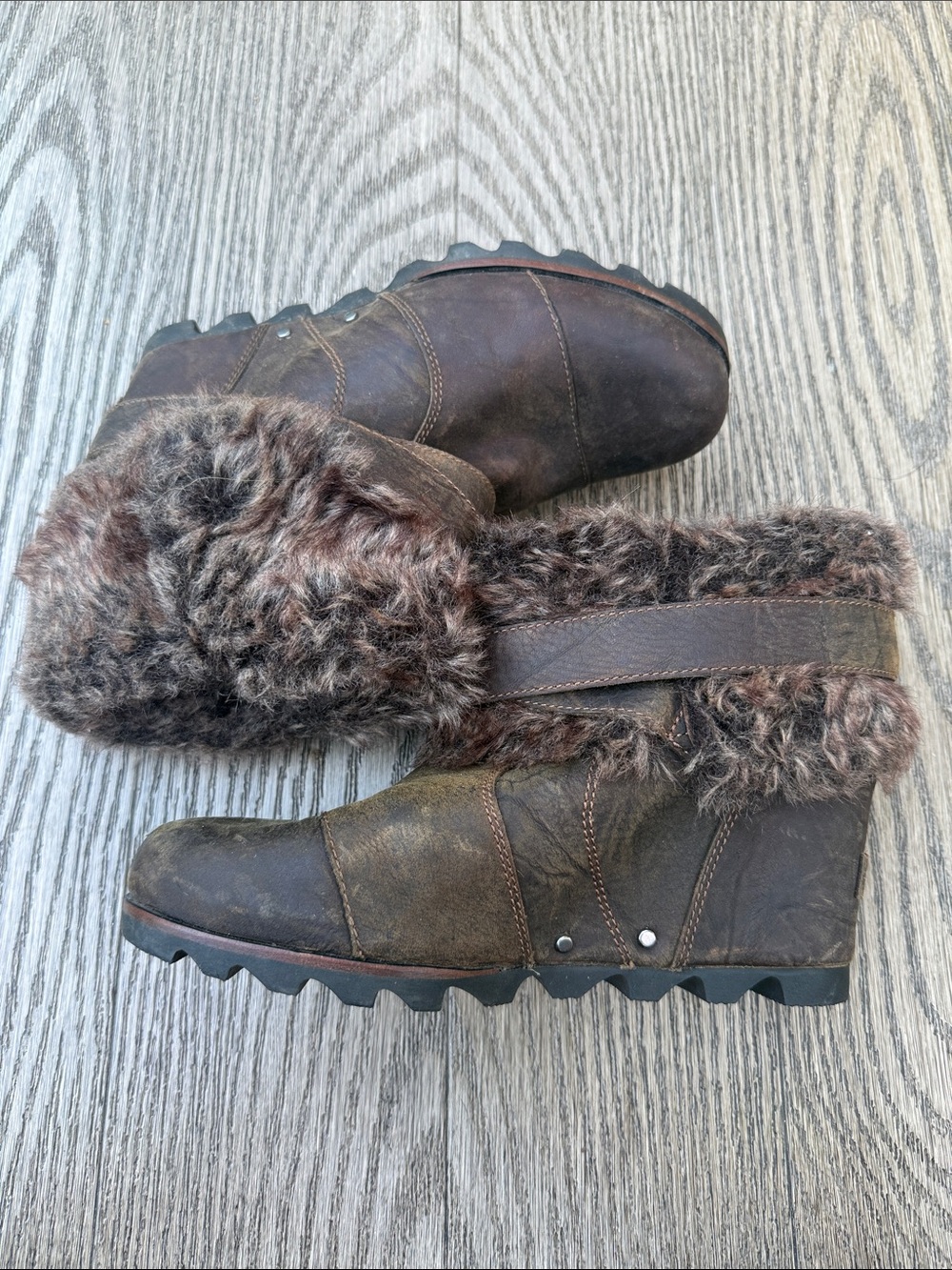 Sorel Brown Faux-Fur Cuff Winter Ankle Boots